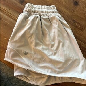 White Lululemon hotty hot shorts